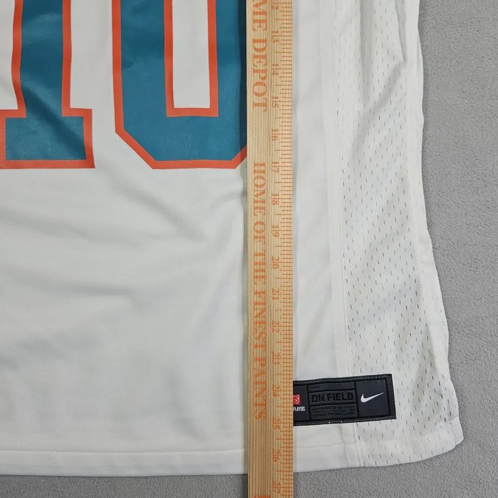 Nike Miami Dolphins Jersey Womens Size M Tyreek Hill #10 NFL White‎ On Field